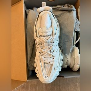 Brand new balenciaga track sneakers, include box bag and tags